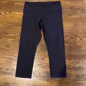 Lululemon wonder under cropped leggings